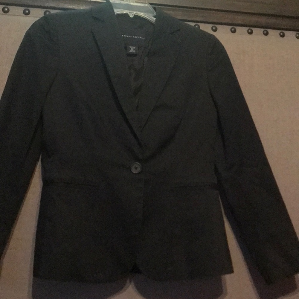BLACK BLAZER!!
